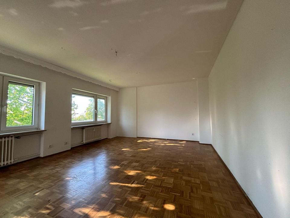 Sehr helle 4 Zimmer Wohnung in attraktiver Lage!