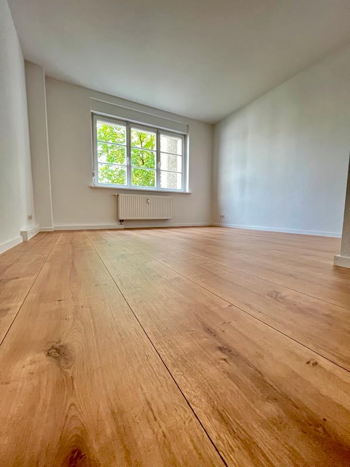 Helle 3-Zi-Wohnung, EBK, Balkone / 3-room-apartment 2 bathrooms