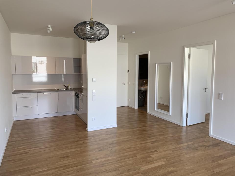 Attraktive Wohnung mit Balkon und Einbauküche in Berlin Tiergarten