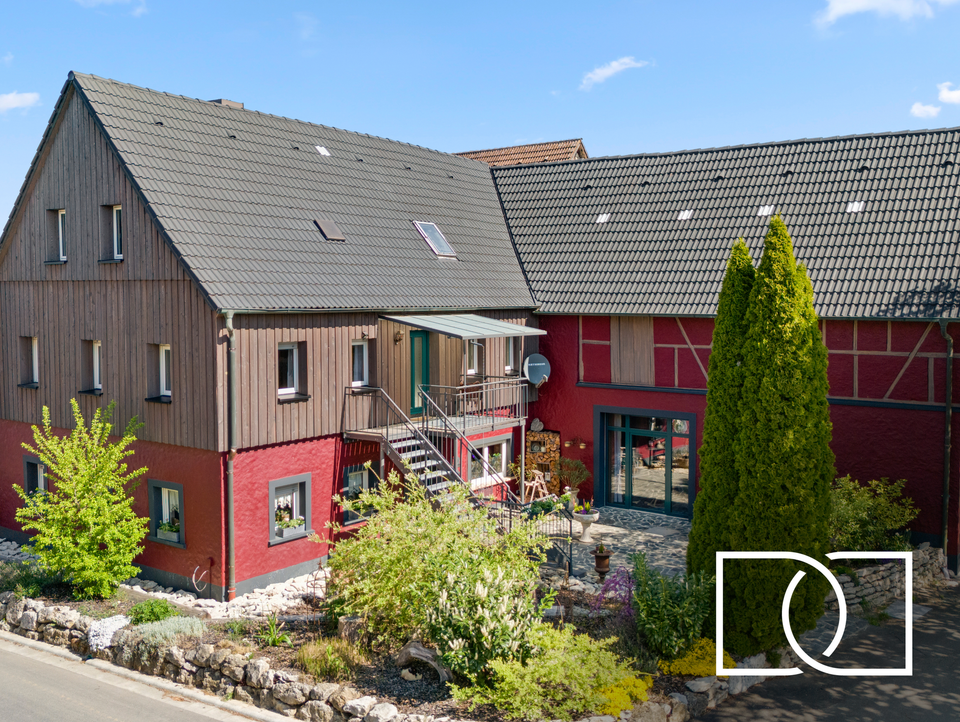 Kernsaniertes Bauernhaus mit großen Scheunen, viel Platz & Naturidylle nahe Ebermannstadt