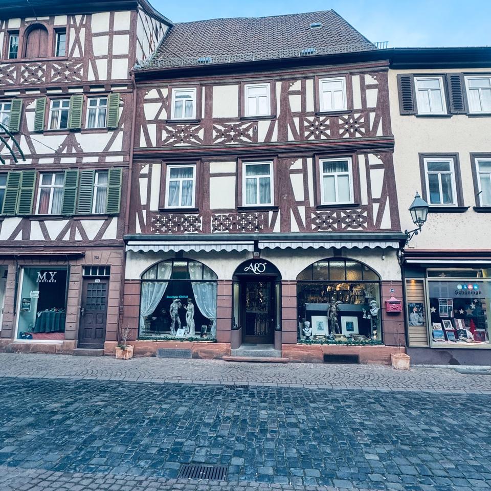 SCHNÄPPCHEN !! Geschäftshaus zu Verkaufen