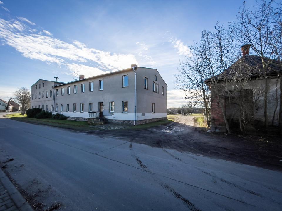 8 WE Haus u.1000 m² Speicher geeignet für Alten.-Tagespflege usw