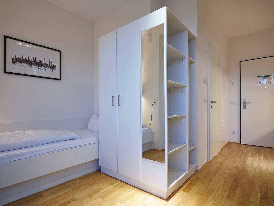 Attraktives, komplett möbliertes Studio-Apartment