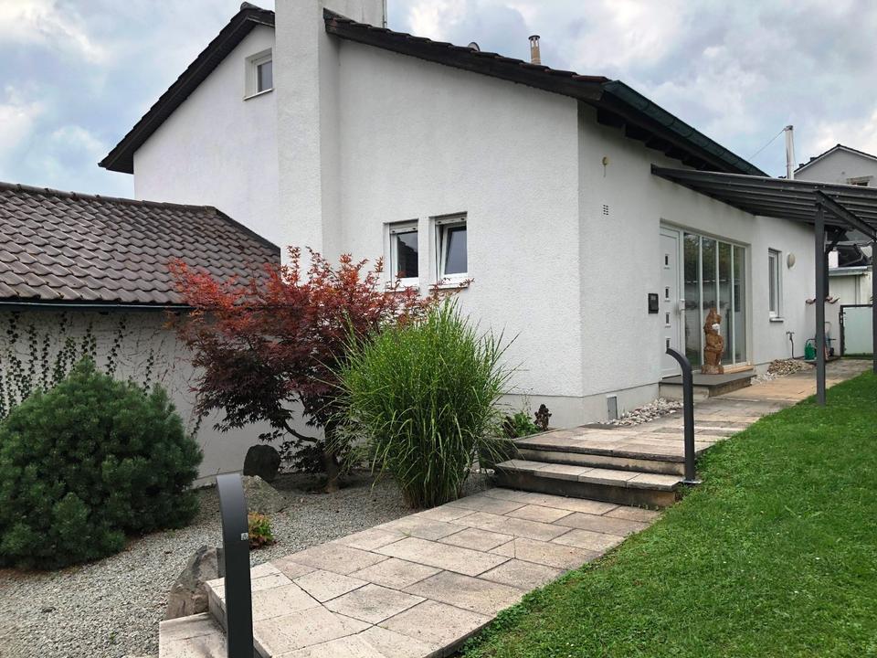 provisionsfrei Einfamilienhaus Bj 75, teilsan. 2010, 900m² Grund