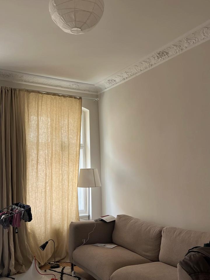 Charmante, möblierte Wohnung mit Südbalkon –bis Ende Dezember!