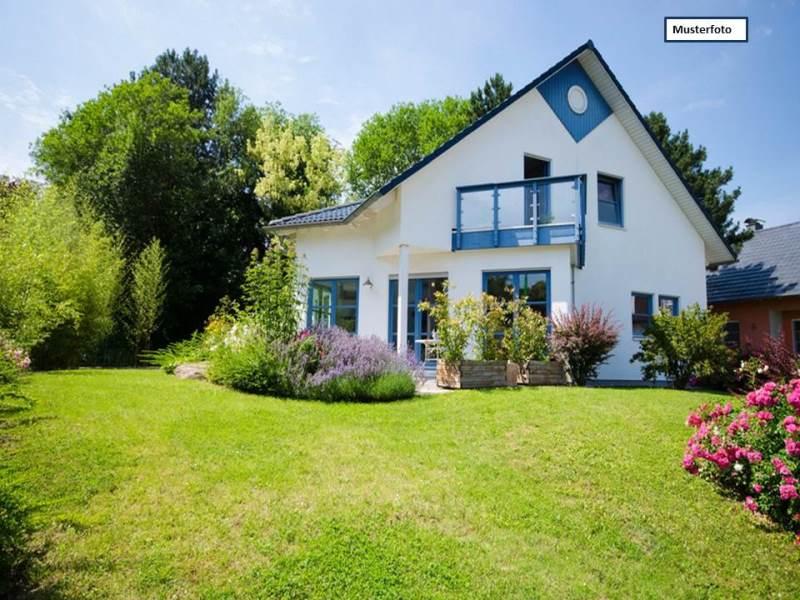 Ohne Provision Einfamilienhaus mit Einliegerwohnung in 97080 Würzburg