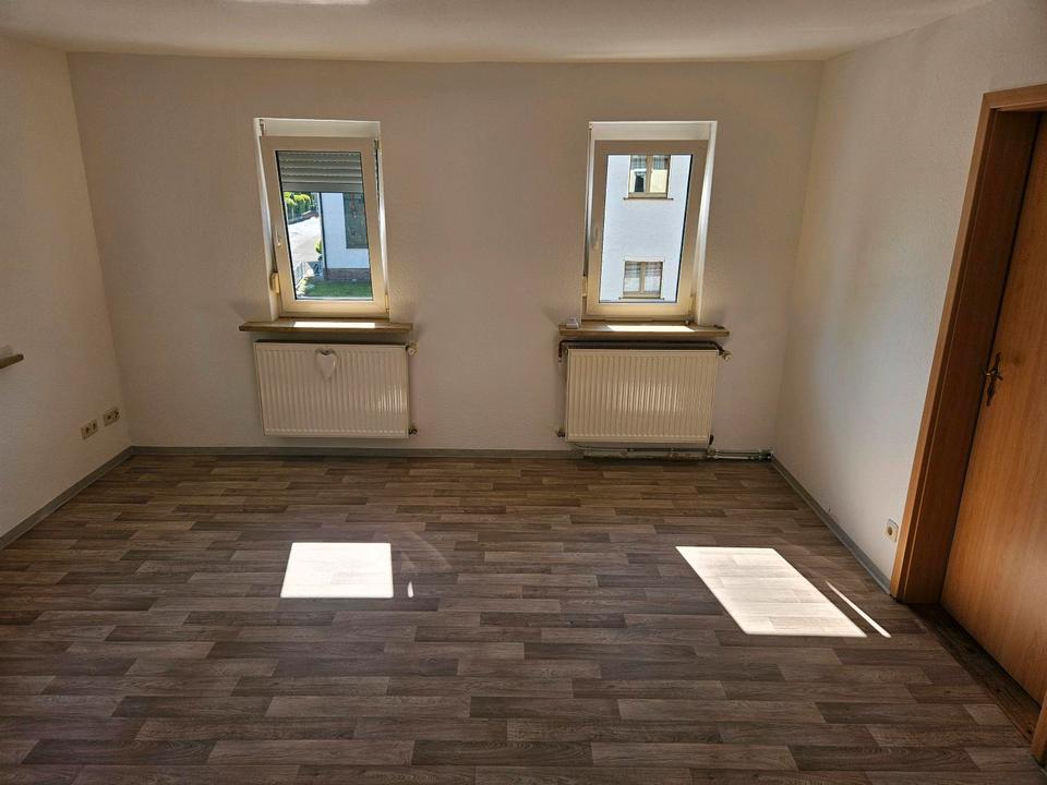 Schöne 2-Zimmer-Wohnung mit Einbauküche in Mitwitz - 75m²